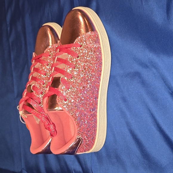 Ladies sparkle pink tennis shoes - Picture 2 of 5